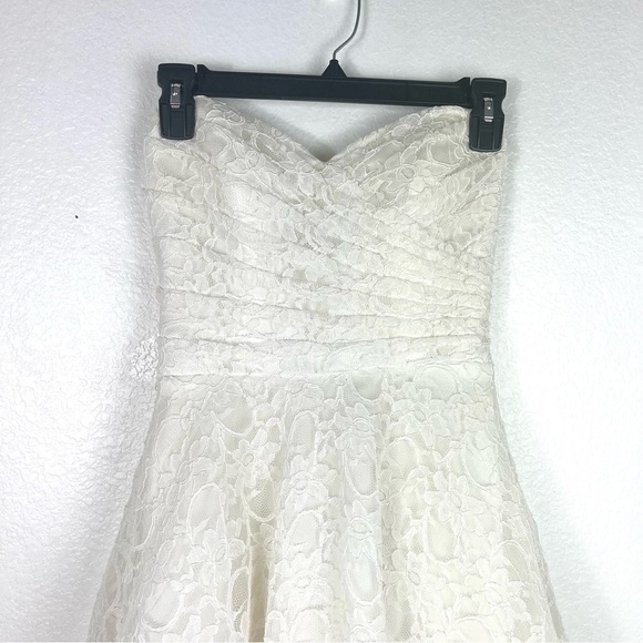 Lace Morilee Bridesmaid Dress with Sweetheart Neckline and Button Back size 4 - Picture 3 of 11